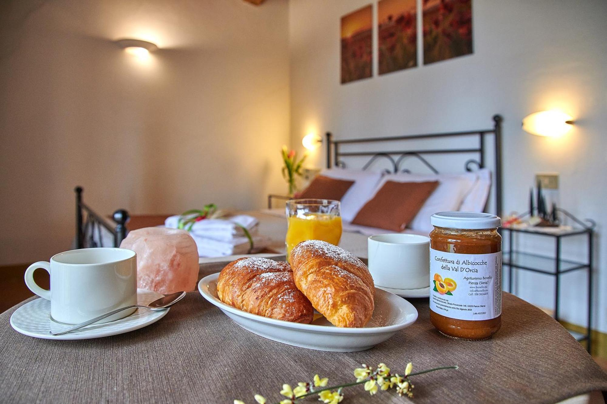 Agriturismo Bonello Пиенца Экстерьер фото